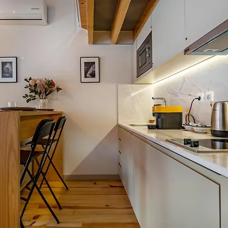 Orange B Apartment